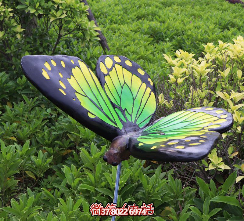 玻璃鋼蝴蝶雕塑，點亮操場創意之美