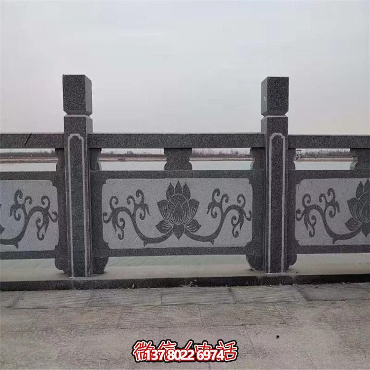 花崗巖護欄——完美結合精美雕刻與經典欄桿扶手，為寺廟景點帶來外觀華麗的裝飾