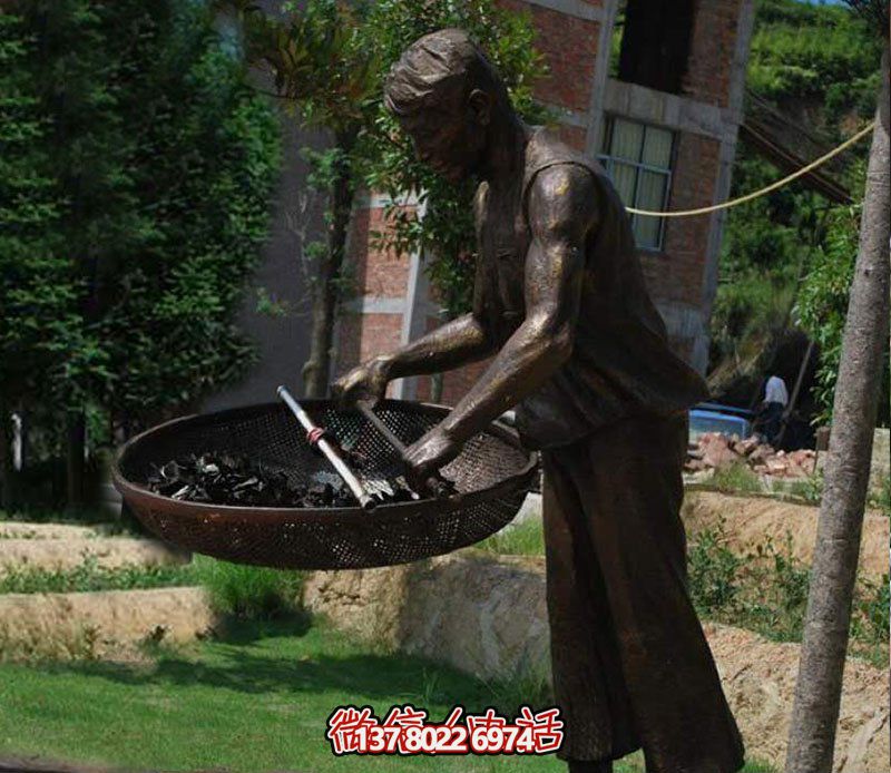 傳承古典，曬出最精美的茶葉人物銅雕