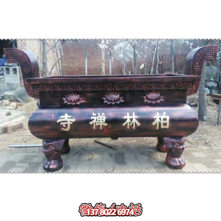 玻璃鋼大型香爐雕塑，點綴露天景區