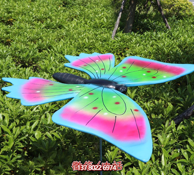 玻璃鋼彩繪草坪蝴蝶雕塑 玻璃鋼彩繪草坪蝴蝶雕塑